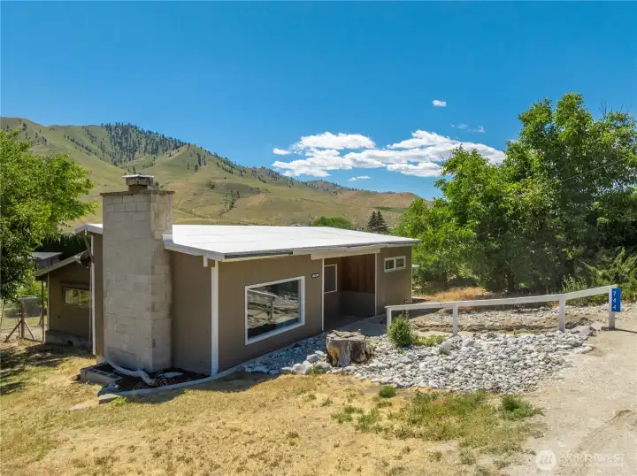 This 2 bedroom has is small is stature with a big value as an investment.