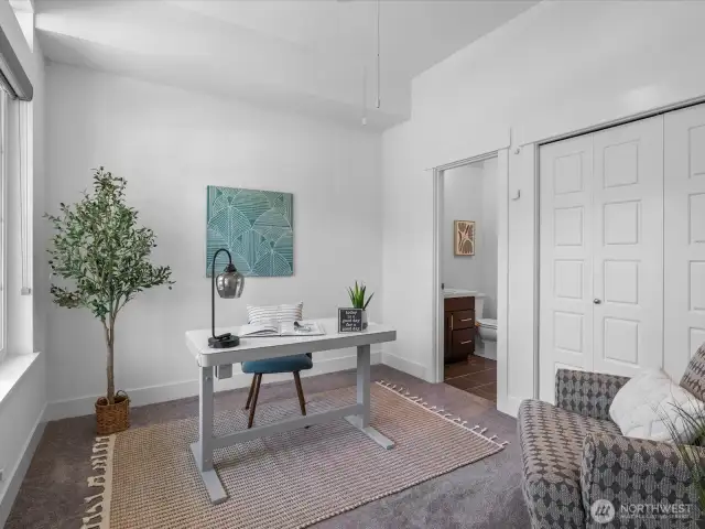 Office/Bedroom/Flex with closet just off the entry.