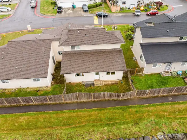 Fenced backyard that's easy Maintenace.