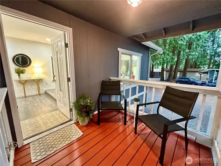 Ideal for morning coffee or evening relaxation.