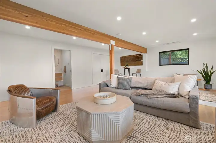 There’s also a dedicated gear room that comes complete with a second washer and dryer, making it the ultimate spot for staying organized while keeping life’s essentials within easy reach.