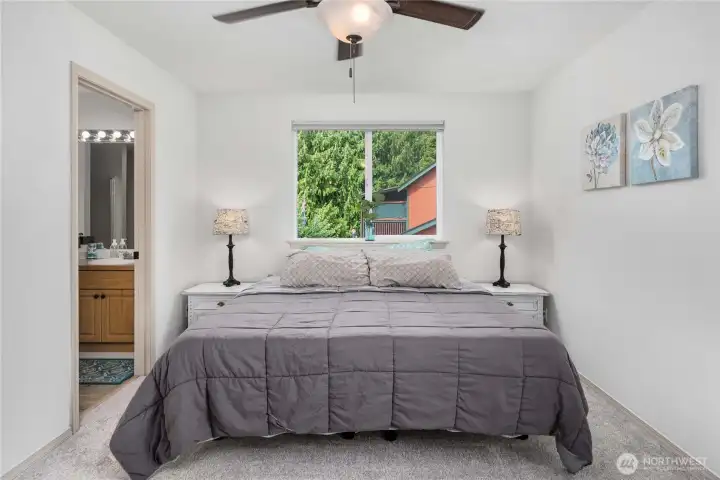 Bedroom with ensuite
