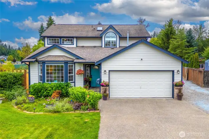 Exellent curb appeal