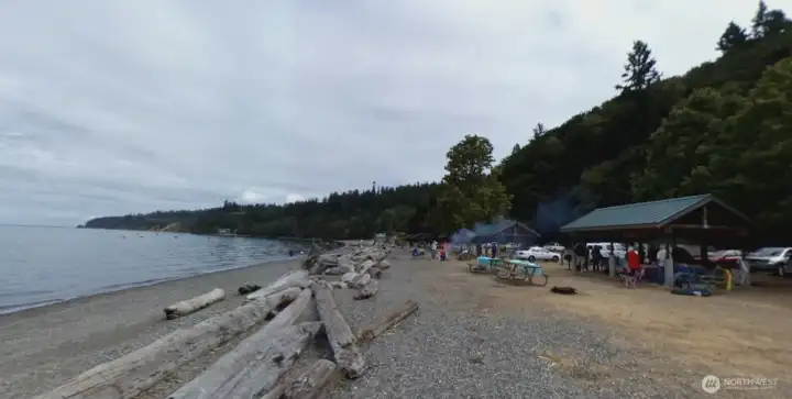 Just minutes from Kayak Point Regional Park!
