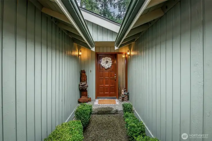 Private entryway shields majority of the weather