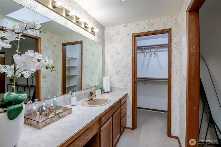 Room to renovate to dual vanities