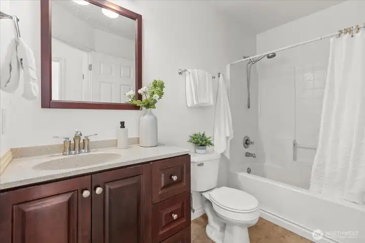 Hall Bathroom Upstairs