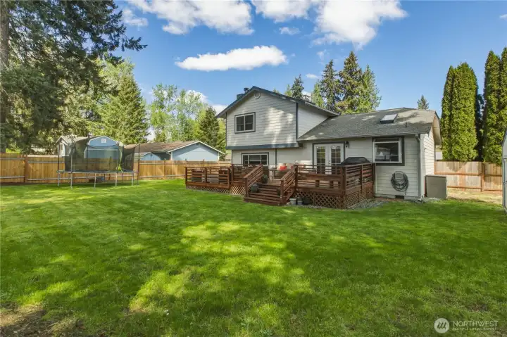 Large-sized deck for outdoor living