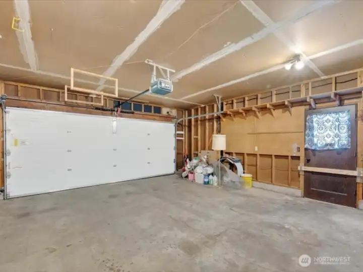 The garage is spacious and will have the tenants items removed very soon. The garage is spacious and will have the tenants items removed very soon.
