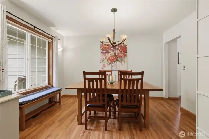 Dining room.