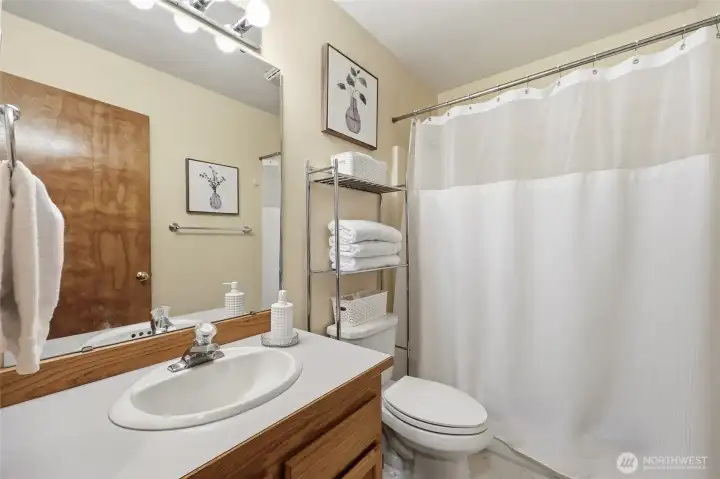 Upstairs guest bathroom.