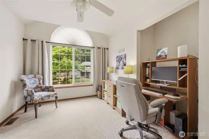 Great den/office space.