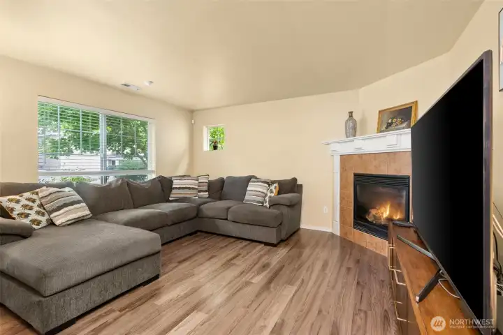Cozy gas fireplace in the family room right off the entry.