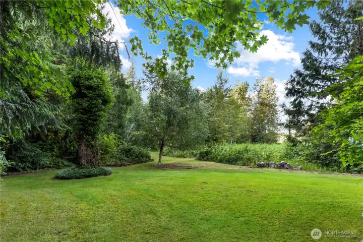 This level property is a Park like setting with private trails and direct access to 500 acres of DNR land. Ideal for maximum privacy, horses, constructing a shop or ADU, or whatever your heart may desire.