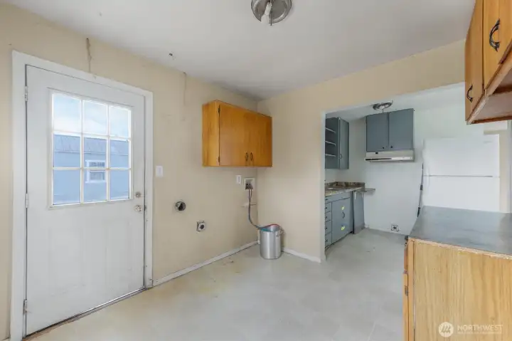 Large useful laundry room