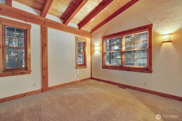 Addtional bedroom.