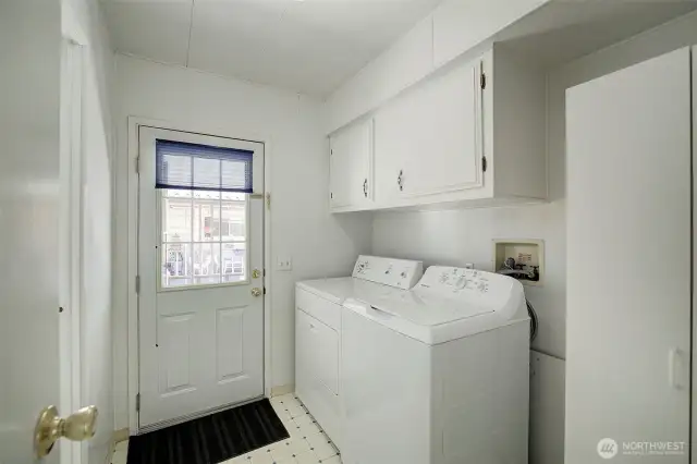 Generous utility room with room for large freezer