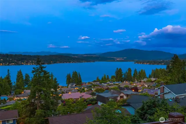 This is a Real, actual, lifesize view from the deck.