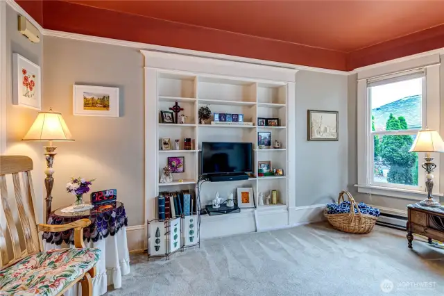 Main Floor Unit (B)