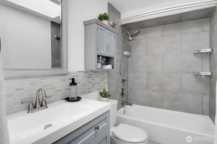 Main Bathroom