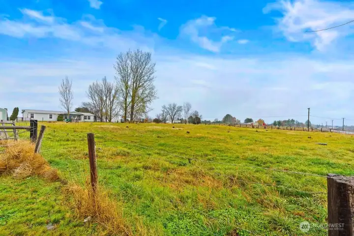 Pasture fenced/crossed fenced, under ground sprinkler system