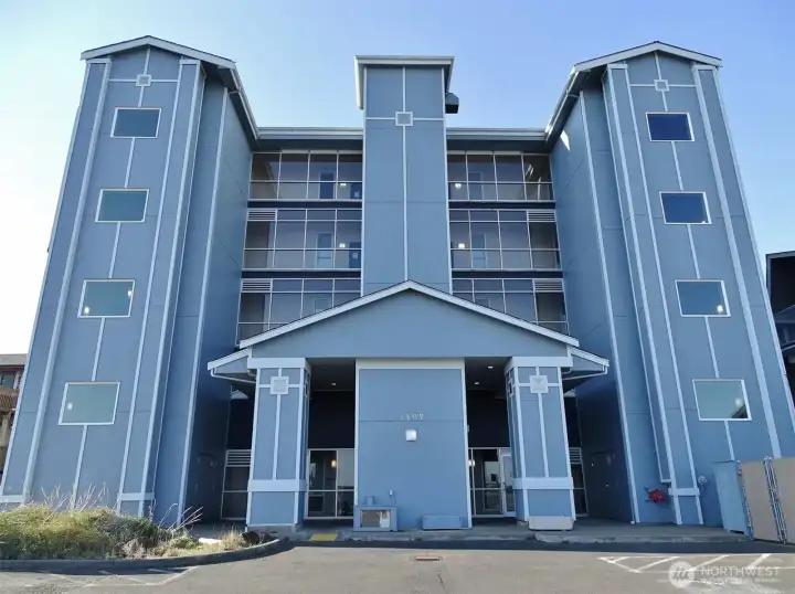 Front of the Ocean Crest North building.