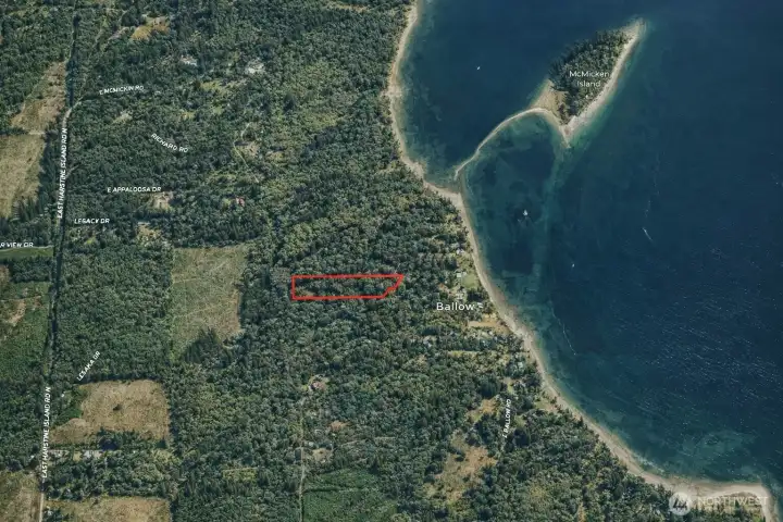 Overhead view with approximate boundaries in red.