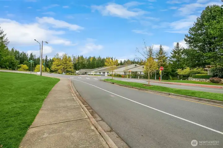 Discovery Elementary outside the neighborhood!