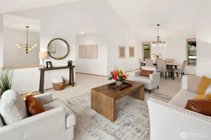 Open and airy living & dining space, with vaulted ceilings!