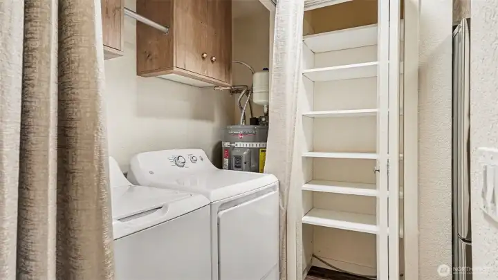 Bifold door to pantry.