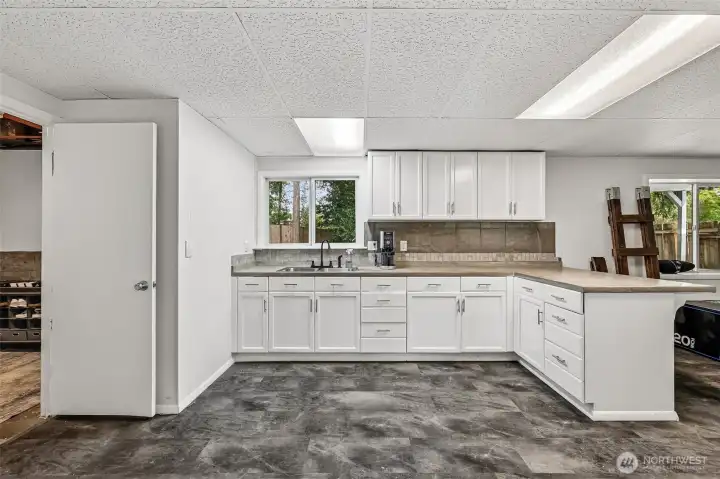 2nd kitchen. ADU?