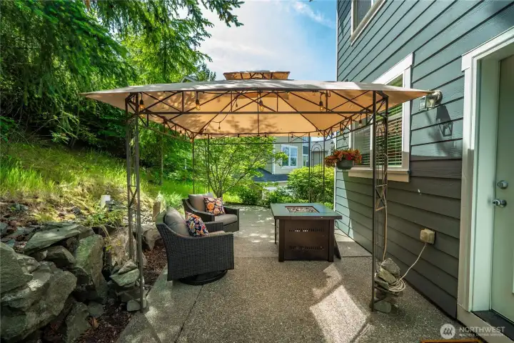 Entertain or just unwind in this peacful space.