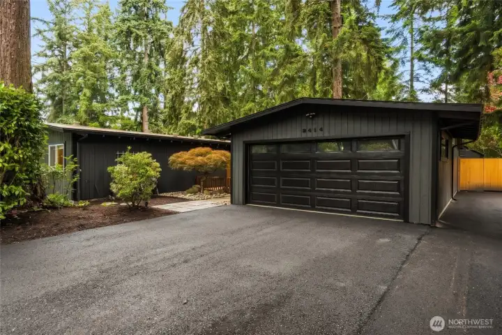 Stunning 1,896 sq ft luxury rambler in Bellevue’s coveted Sherwood Forest, thoughtfully updated with today’s most desirable modern upgrades.