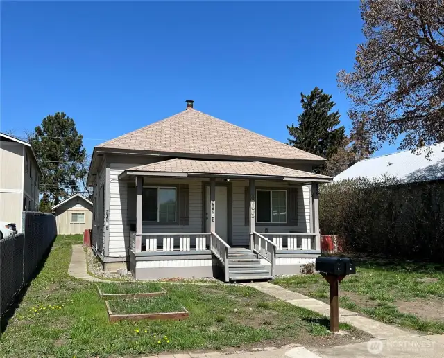 2 Bedroom - looking from 8th Ave.