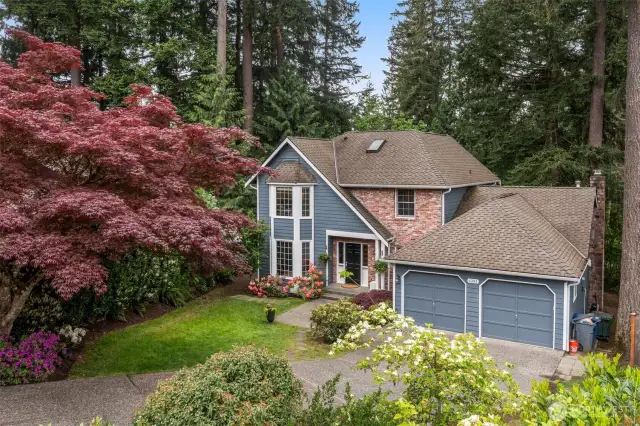 This home is 2290 SF and sits on nearly 1/3 acre lot!