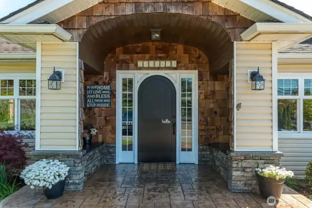 They don't make home entrances like this anymore!