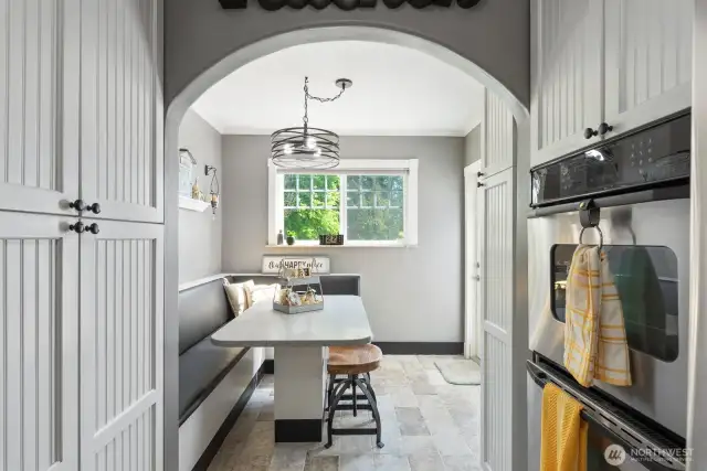Breakfast nook