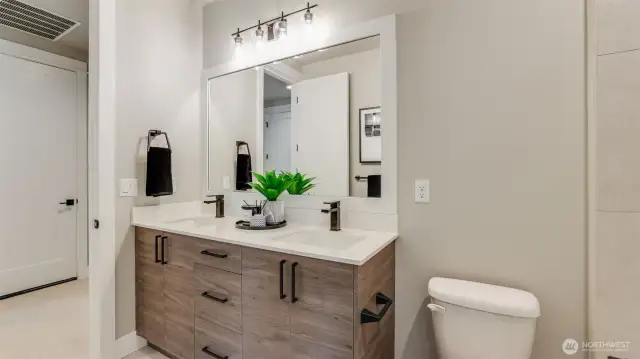 Jack-and-Jill Bath on the Upper Level