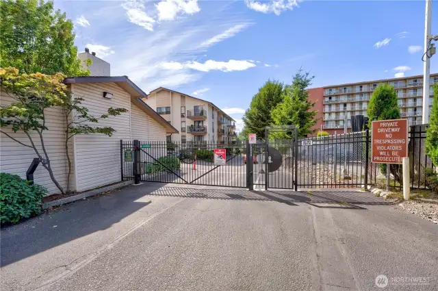 As you arrive, electric gate lets you in -- the condo is in the building straight ahead