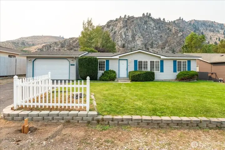 Beautiful 3 bed/2 bath manufactured home in Stoneridge, Entiat