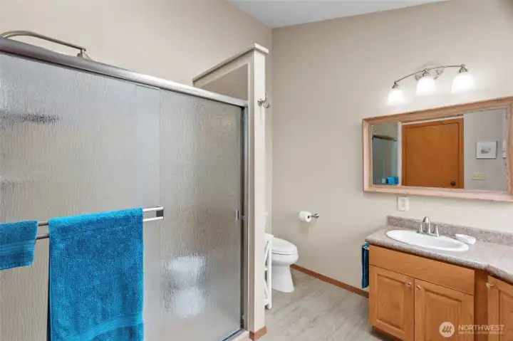 Primary bath