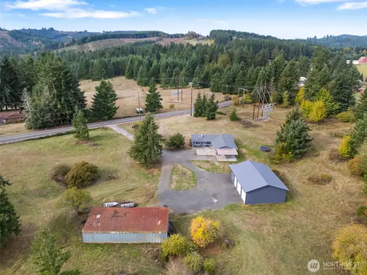 The perfect mix of comfort, functionality, and country living.