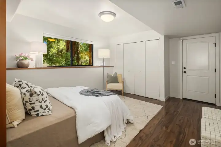 Guest bedroom/flex room in the basement.