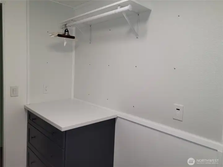 Laundry Folding Station