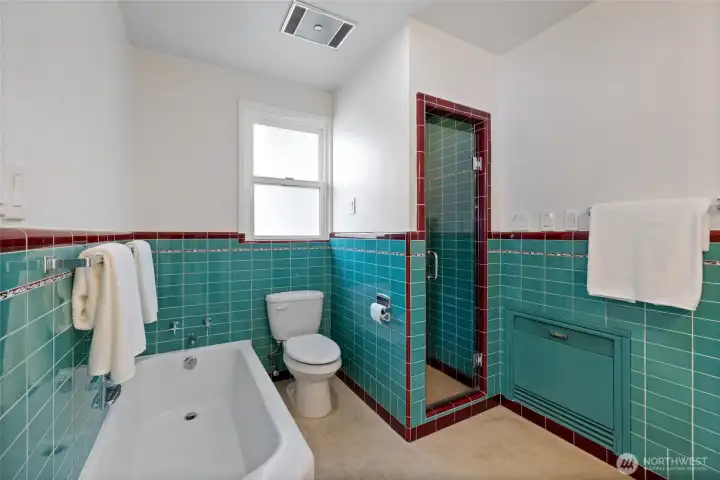 Darling original full bathroom for Jr suite.