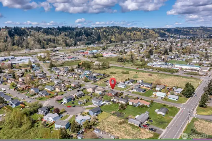 Proximity to hwy 167 for easy commuting, close to local library and elementay school