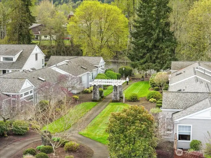 Well-connected trails and sidewalks offer endless opportunities to enjoy fresh scenery daily.