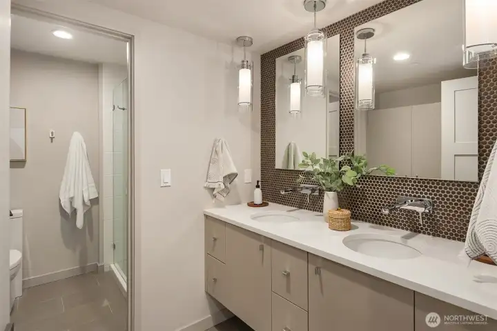 Lower level bath 1
