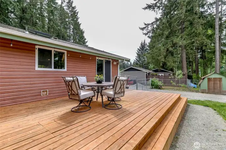 21' x 14' updated deck. Access panel to septic tanks through removable section.