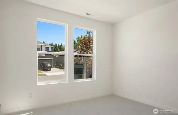 Bedroom / Office